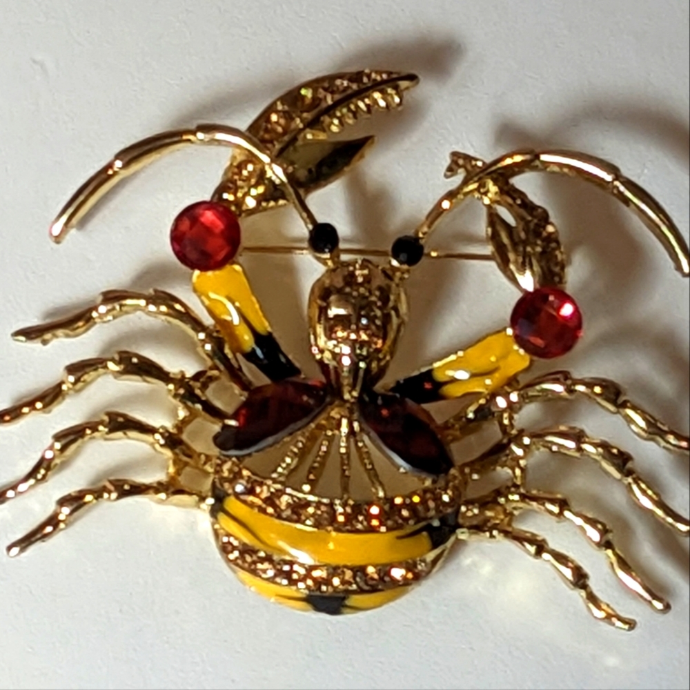 XL Crystal Encrusted Crab Estate Bling Brooch Pin